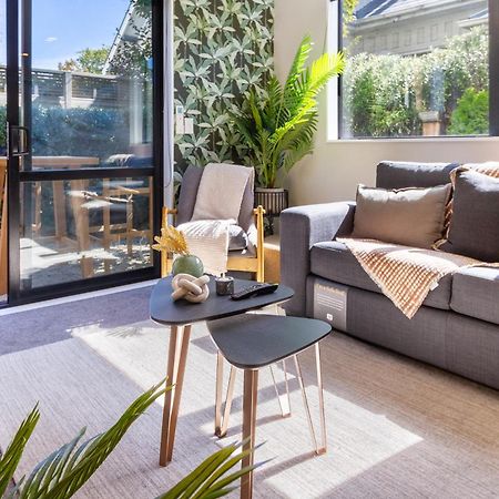 Latimer Square Luxe: 1Br W/ Sofa Bed Christchurch Bagian luar foto