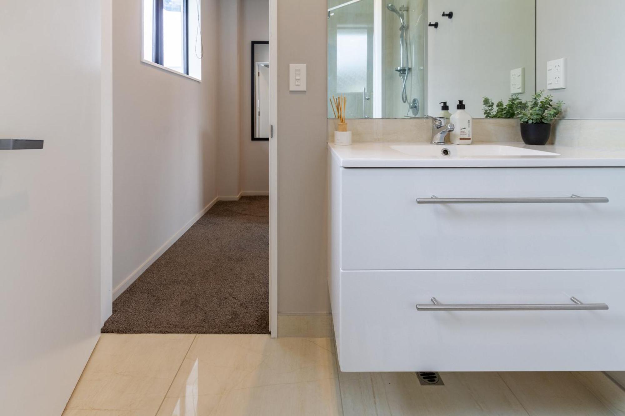 Latimer Square Luxe: 1Br W/ Sofa Bed Christchurch Bagian luar foto