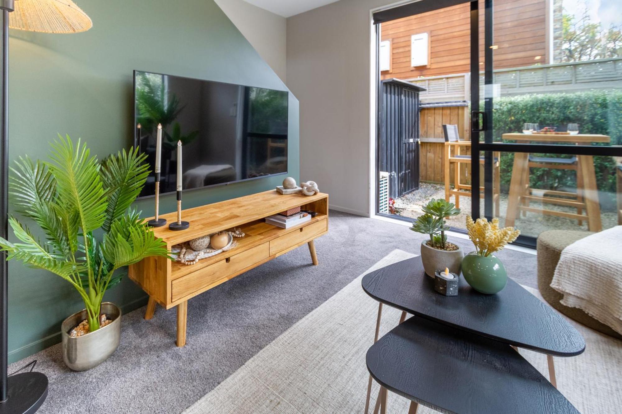 Latimer Square Luxe: 1Br W/ Sofa Bed Christchurch Bagian luar foto