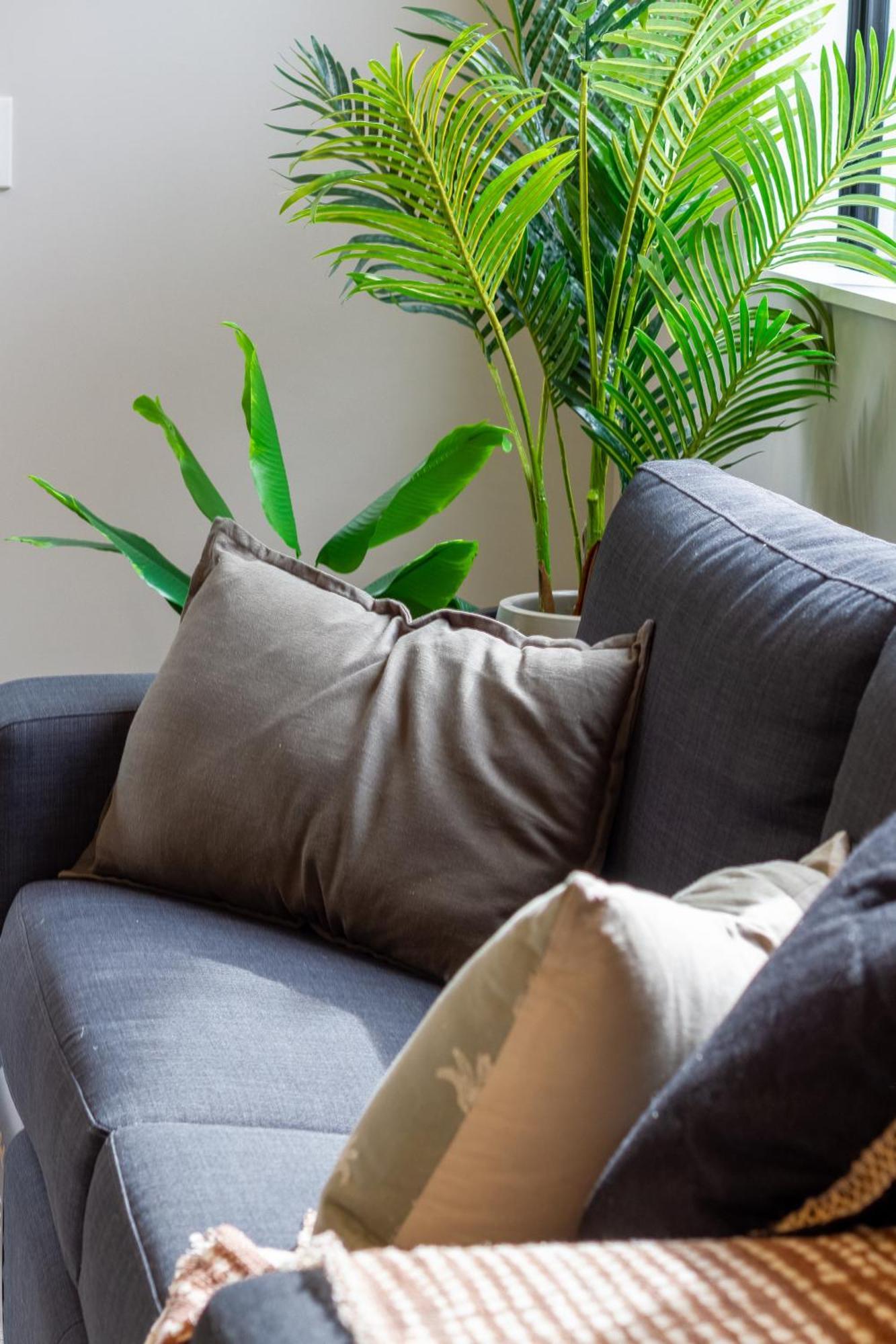 Latimer Square Luxe: 1Br W/ Sofa Bed Christchurch Bagian luar foto