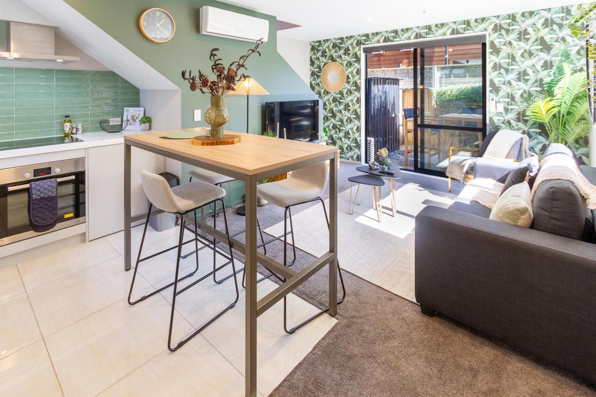 Latimer Square Luxe: 1Br W/ Sofa Bed Christchurch Bagian luar foto
