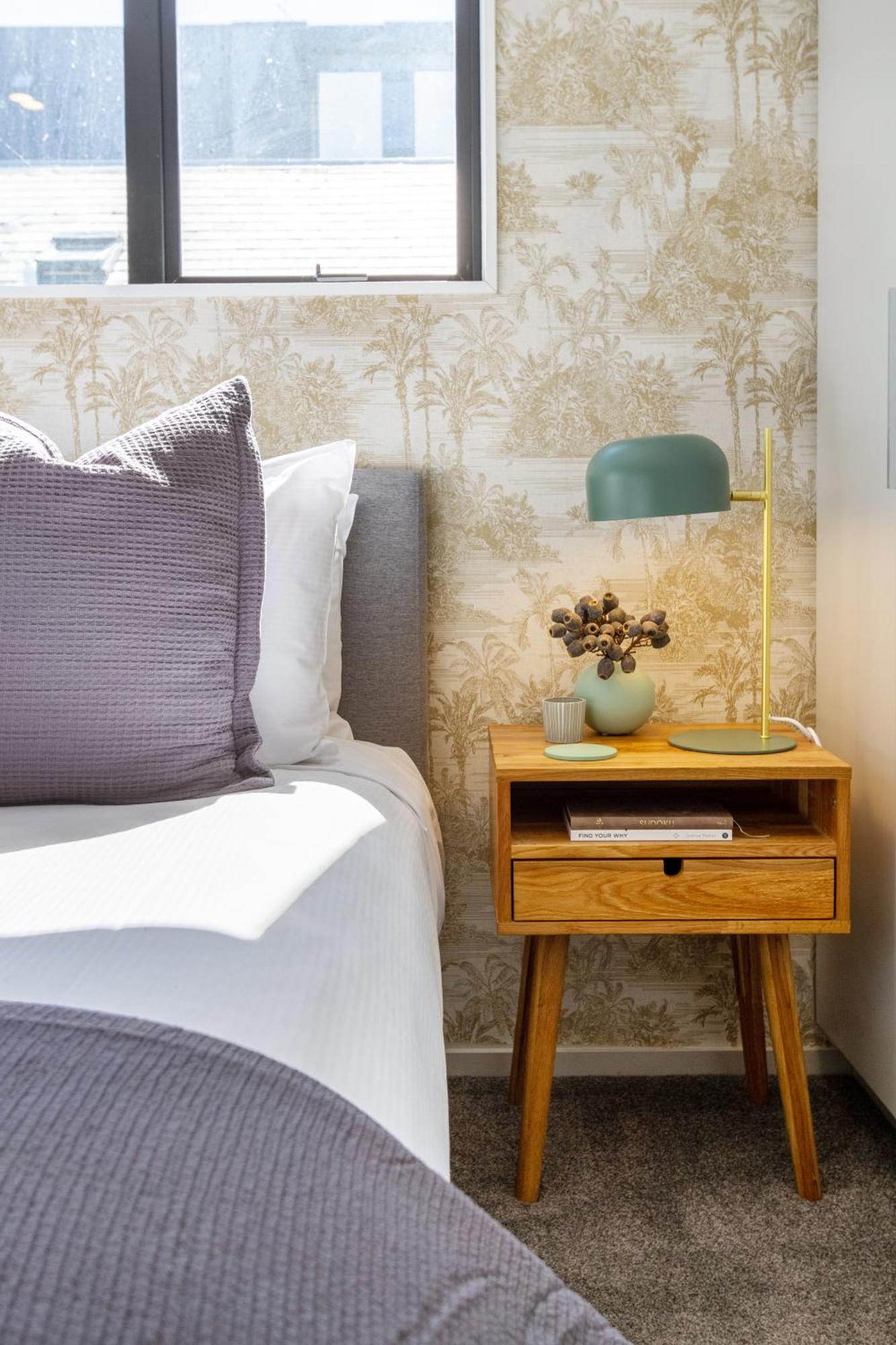 Latimer Square Luxe: 1Br W/ Sofa Bed Christchurch Bagian luar foto